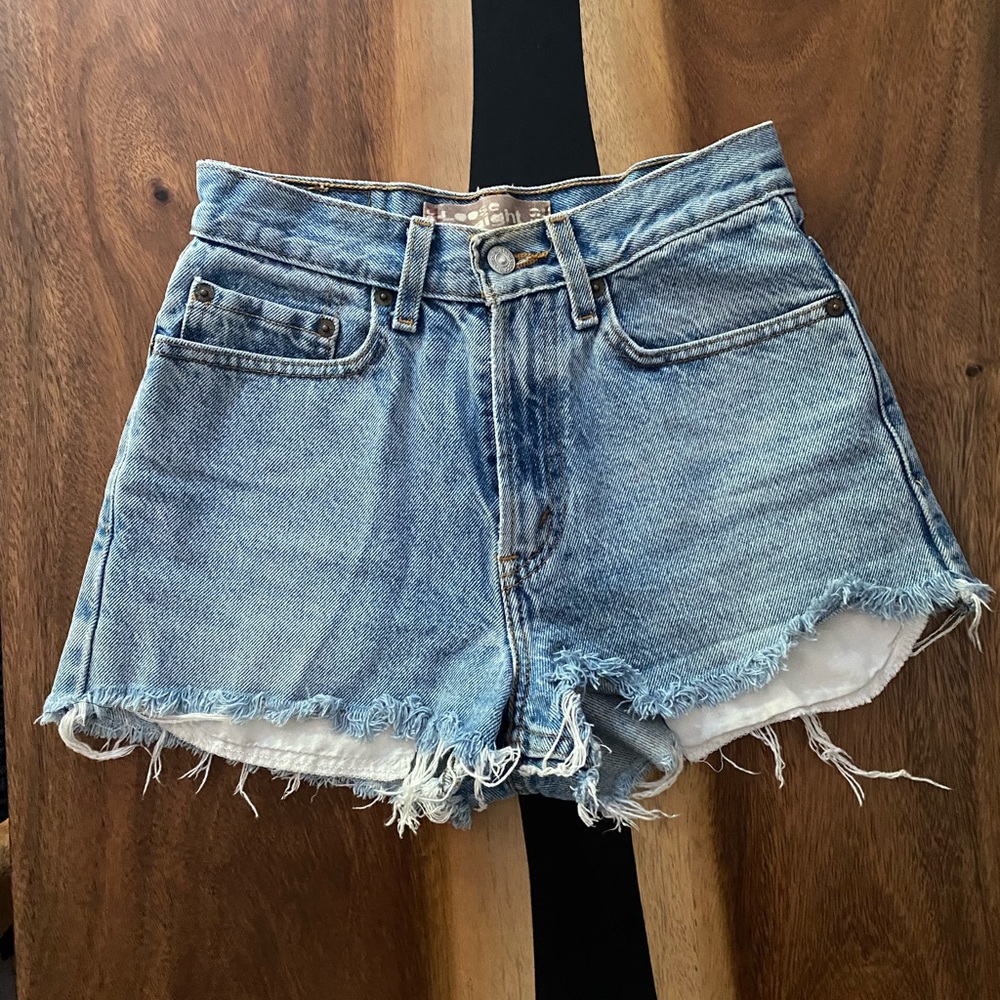 Vintage Levi’s Denim Short sz 24